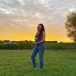 Meet your Posher, Avery